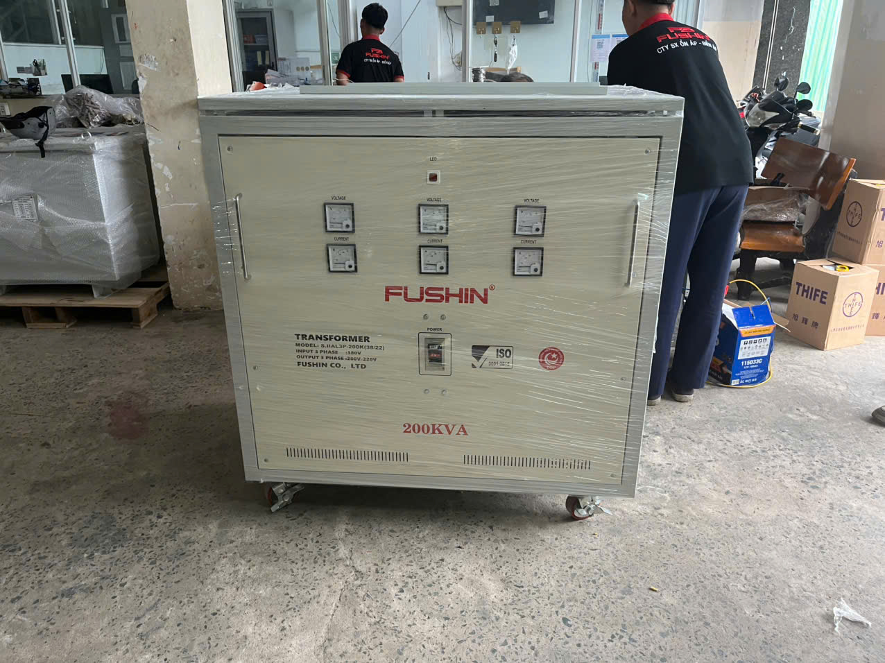 Biến áp 3 Pha 200KVA