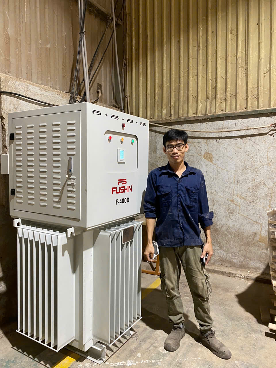 Ổn áp Ngâm dầu 400KVA Fushin
