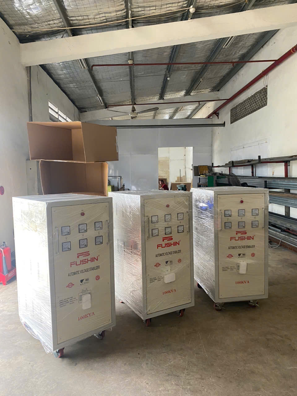 Ổn áp 3 pha - 100KVA
